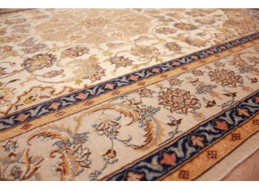 Persian carpet "Isfahan" with silk 161x103 cm Beige