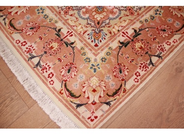 Persian carpet "Taabriz" with Silk 148x101 cm Beige