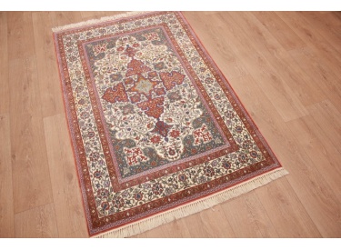 Persian carpet "Isfahan" with silk 165x108 cm Beige