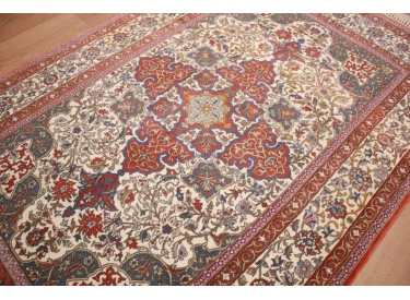 Persian carpet "Isfahan" with silk 165x108 cm Beige