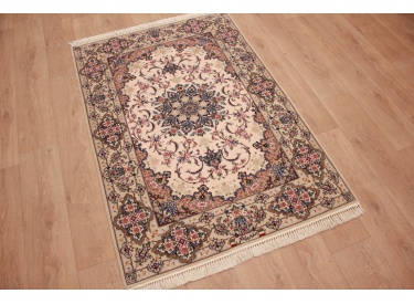 Persian carpet "Esfahan" with silk 168x112 cm Beige