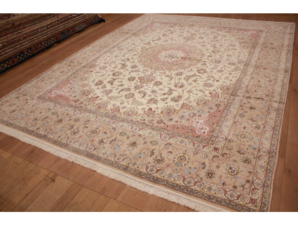 Großer Teppich Isfahan mit Seide 407x315 cm Beige