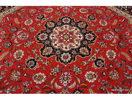 Square Persian carpet Tabriz with Silk 207x200 cm 