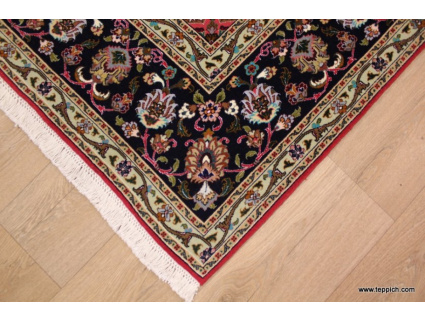 Square Persian carpet Tabriz with Silk 207x200 cm 