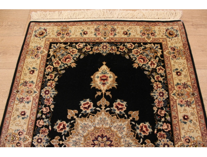 Persian carpet "Isfahan" with silk 126x85 cm