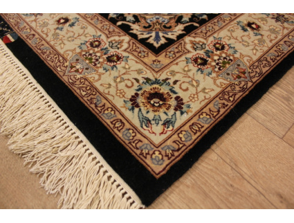 Persian carpet "Isfahan" with silk 126x85 cm