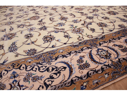 Perser Teppich Nain 6la mit Seide 245x160 cm Beige