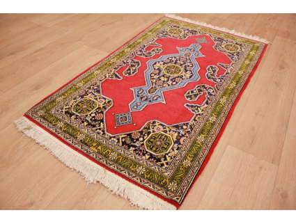 Perser Teppich Ghom Wollteppich 132x75 cm Rot