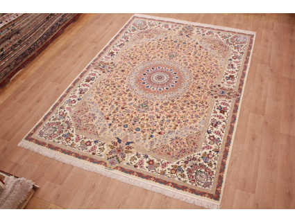 Exclusive Persian carpet Isfahan 356x250 cm