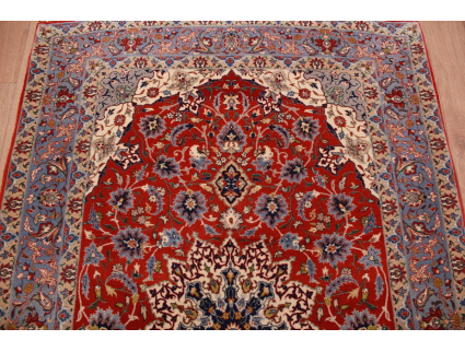 Persian carpet "Isfahan" with silk 160x104 cm Red