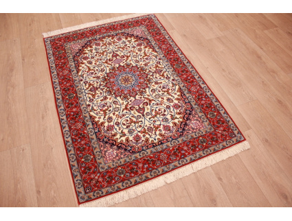 Persian carpet "Isfahan" with silk 156x107 cm Beige