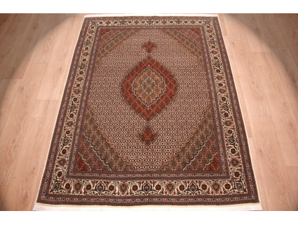 Persian carpet "Taabriz mahi" with Silk 207x152 cm Beige