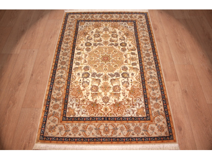 Persian carpet "Isfahan" with silk 161x103 cm Beige