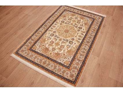 Persian carpet "Isfahan" with silk 161x103 cm Beige