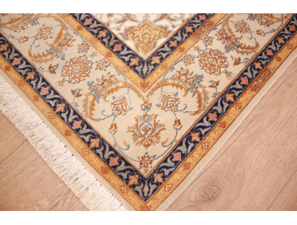 Persian carpet "Isfahan" with silk 161x103 cm Beige