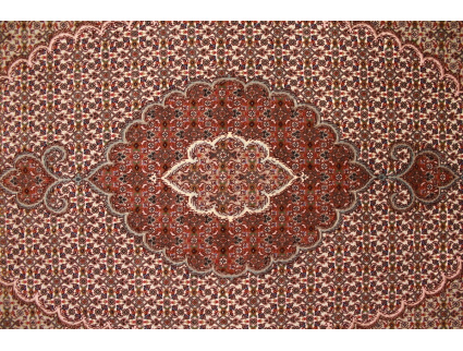 Persian carpet "Taabriz" Mahi with silk 143x102 cm Beige