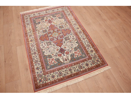 Persian carpet "Isfahan" with silk 165x108 cm Beige