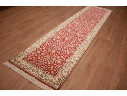 Very fine Hand-knotted pure silk Runner "Hereke" 305x78 cm Red