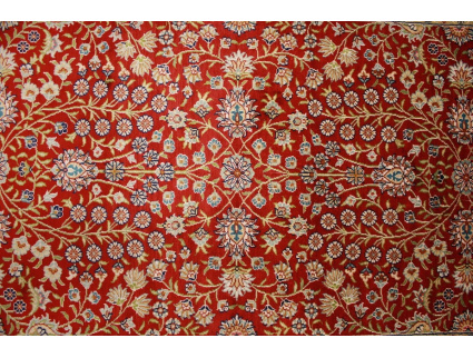 Very fine Hand-knotted pure silk Runner "Hereke" 305x78 cm Red