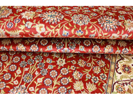 Very fine Hand-knotted pure silk Runner "Hereke" 305x78 cm Red