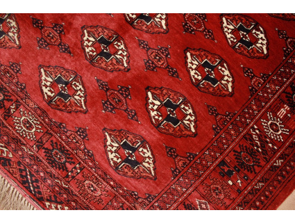 Oriental carpet Bukhara Silk 154x118 cm Red