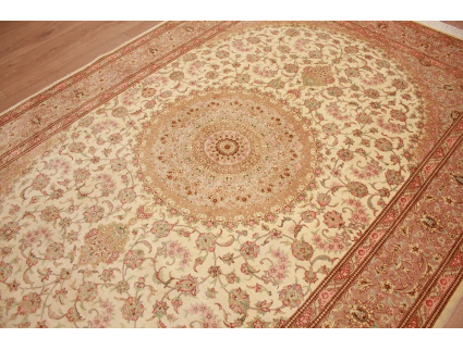 Silk Persian carpet Qum 193x134 cm Beige