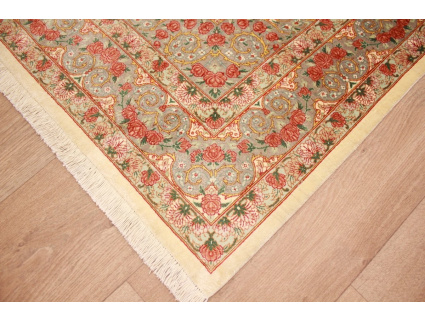 Persian carpet "Gom" pure Silk rug 154x98 cm Beige