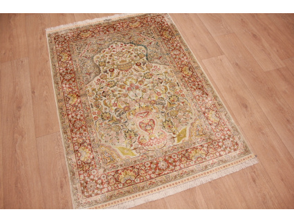 China silk carpet Hereke 144x102 cm Silver Relief