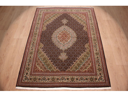 Persian carpet Tabriz mahi with Silk 207x153 cm Black