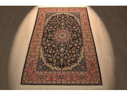 Persian carpet "Isfahan" with silk 220x137 cm