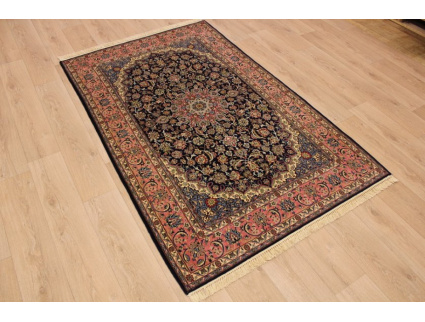 Persian carpet "Isfahan" with silk 220x137 cm