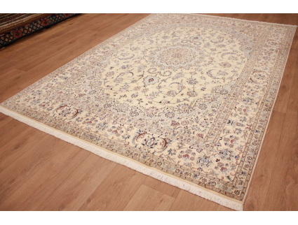 Feiner Perser Teppich Nain 6la mit Seide 282x205 cm