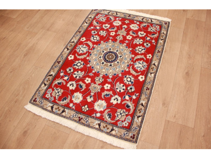 Perserteppich Nain mit Seide 131x98 cm  Rot