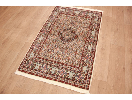 Perser Teppich Moud mit Seide 144x91 cm Beige