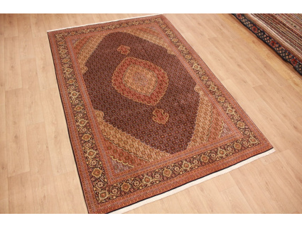 Persian carpet Taabriz Mahi with silk 299x204 cm Black