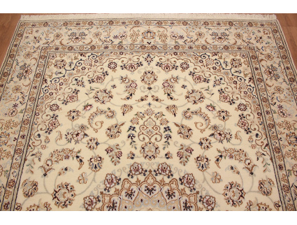 Perserteppich Nain 9la mit Seide 308x202 cm Beige