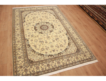 Perser Teppich Nain 6 La mit Seide 310x205 cm Beige