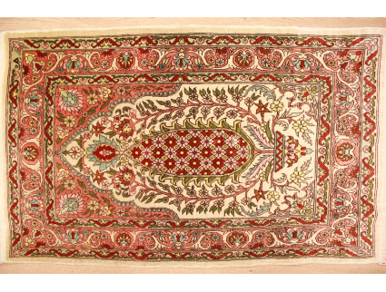 Hereke Seidenteppich Antique online teppich.com kaufen